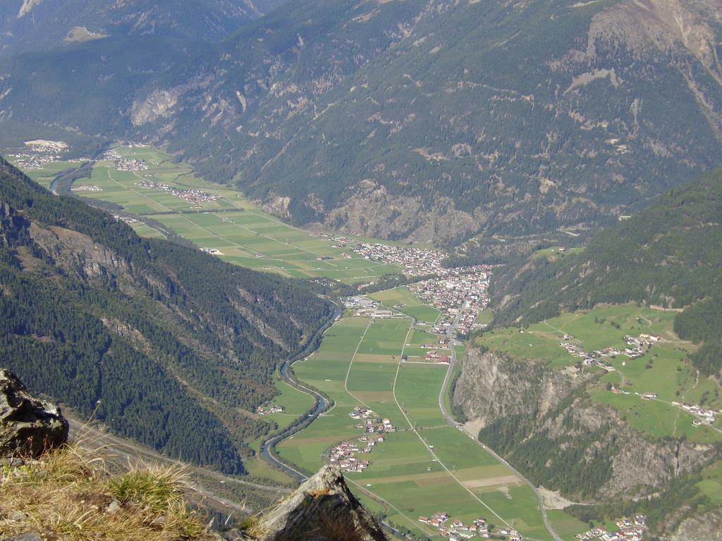 Haus Alpengluehn Hotel Längenfeld Eksteriør billede